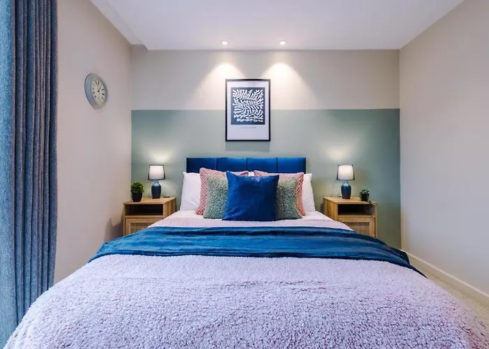 Exquisite Central York Abode Sleeps 6!