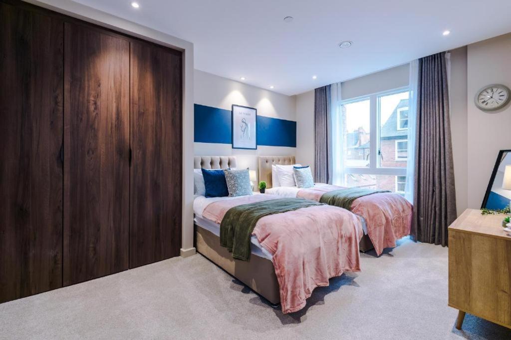 Exquisite Abode Sleeps 6! Apartment
