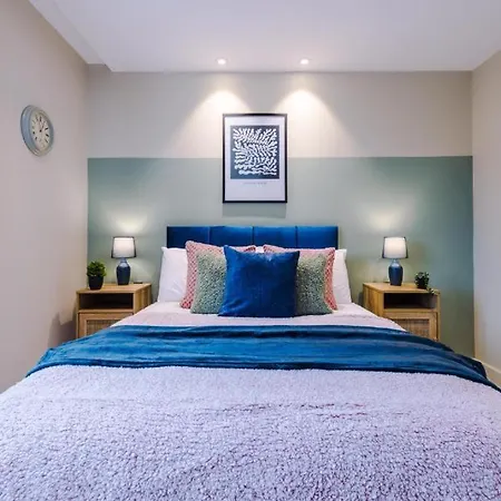 Exquisite Central York Abode Sleeps 6! Exterior photo